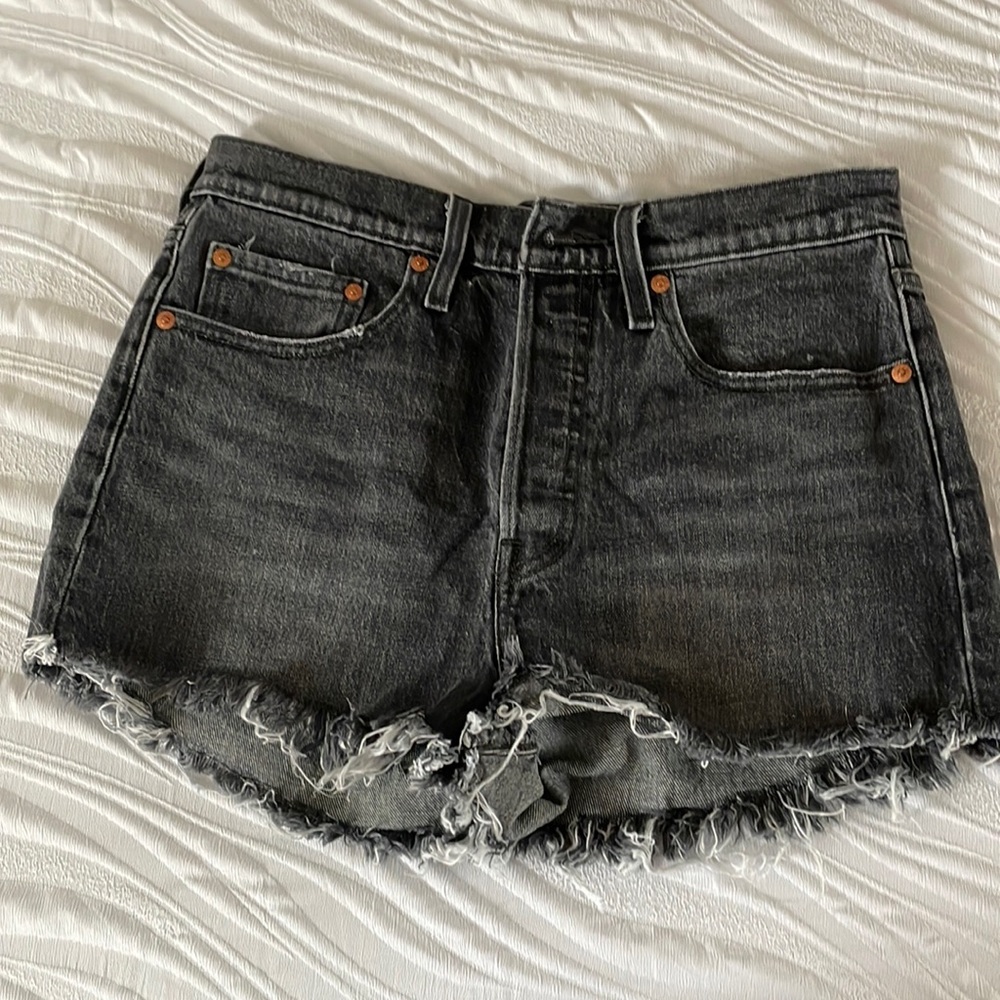 Levis Faded Black Jean Short